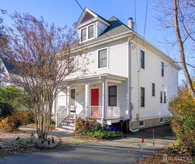 Building Photo - 9 Academy St