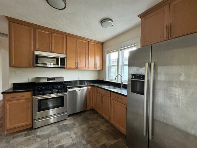 Foto del edificio - 65 Conwell Ave
