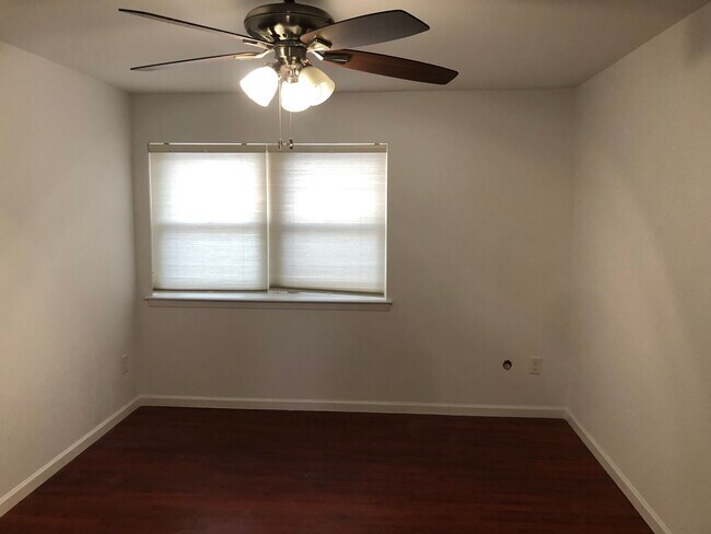 Bedroom - 32 Judson St
