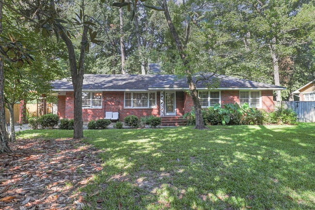 Building Photo - 1823 Marilon Dr