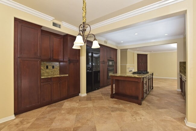 Foto del edificio - 6941 Waters End Dr