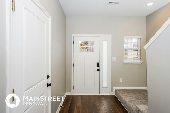 Foto del edificio - 2063 Paddle Wheel Dr