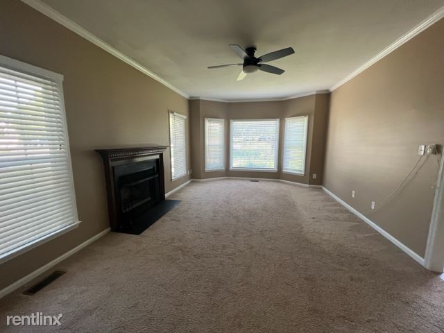Building Photo - 3 br, 2 bath House - 5601 Bayleaf Ln 5601