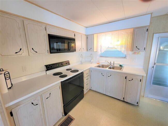 Foto del edificio - 3909 115th St Ct W