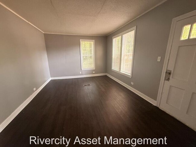 Foto del edificio - A Must See In Frayser!!!!!! Section 8 Welc...