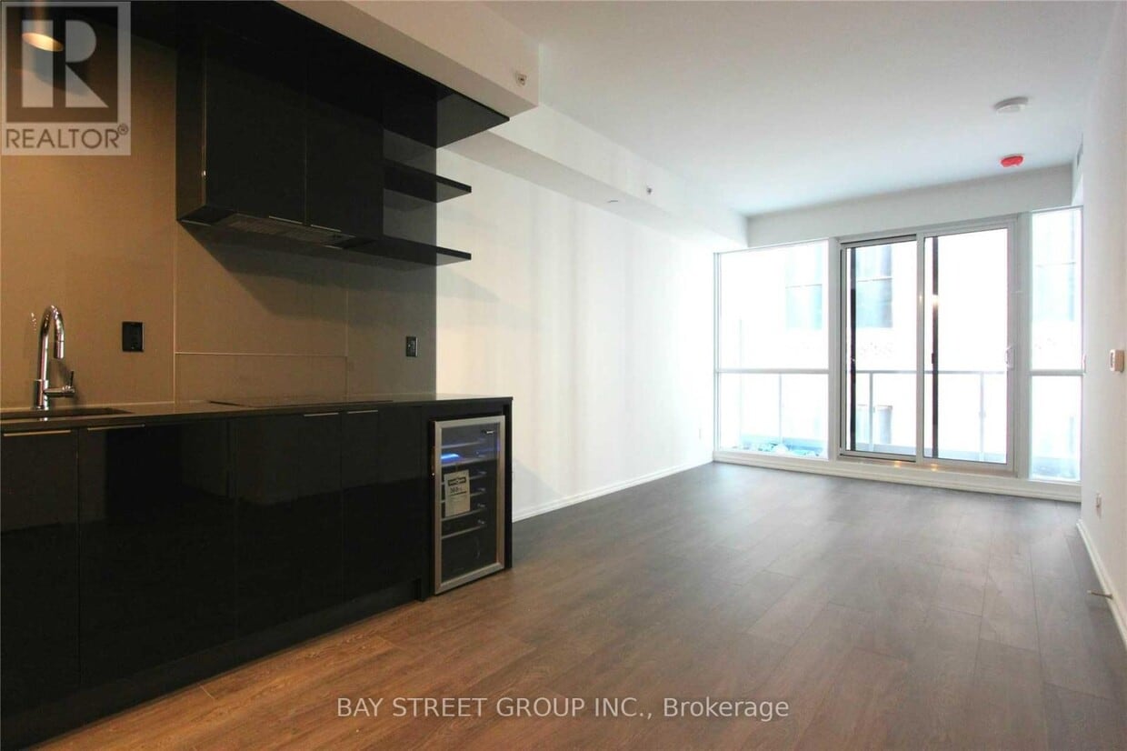 Building Photo - 70 Temperance St