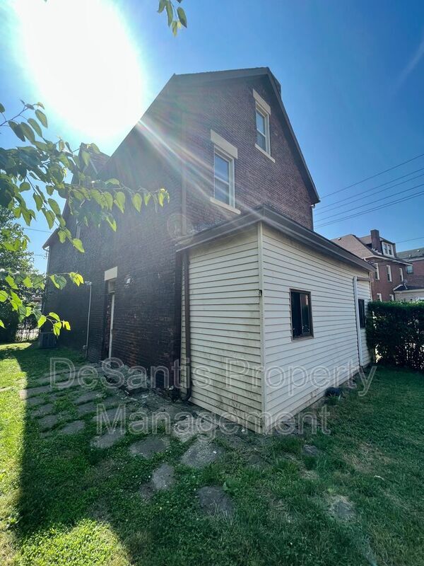Primary Photo - 503 Kenmawr Ave