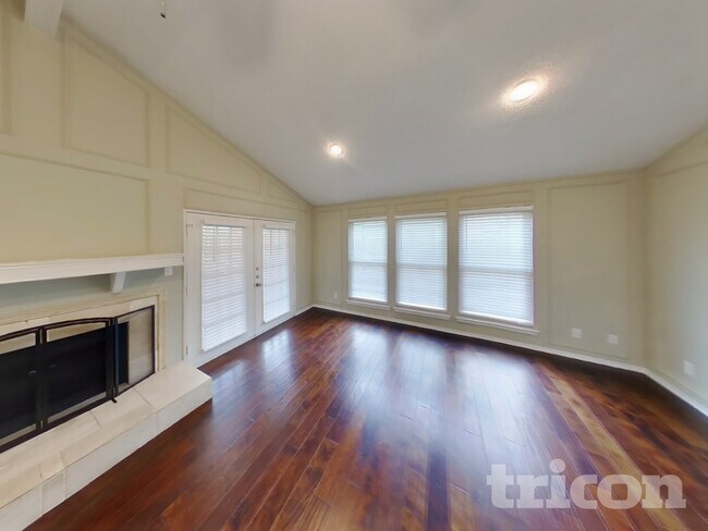 Foto del edificio - 3427 Waterview Trail