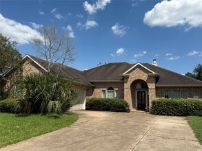 Building Photo - 11605 Bay Ledge Dr