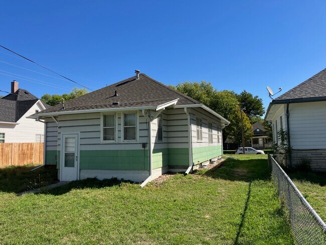 Foto del edificio - 406 S Chicago Ave