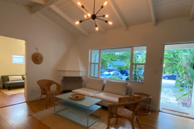Foto del edificio - 460 NE 76th St