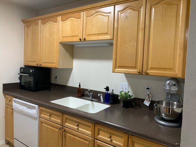 Foto del edificio - 577 North 100 West #103