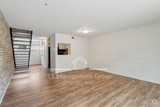 Building Photo - 408 Ira Ave