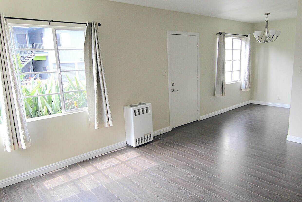 Foto principal - 2621 Cloverfield Blvd