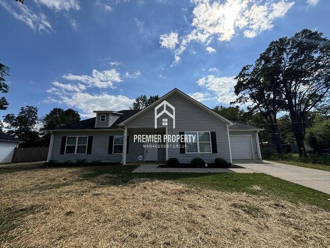 Foto del edificio - 109 Lochness Lane - Available Now!