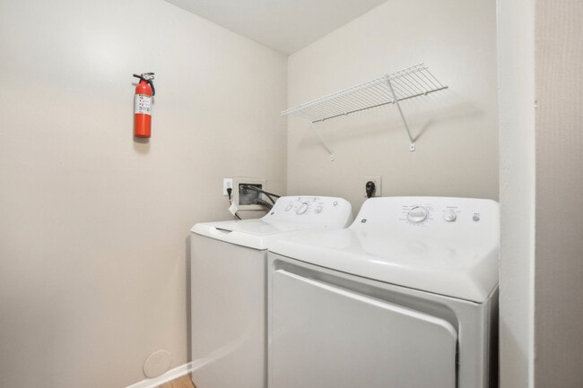Building Photo - Arbor Knoll Apartments