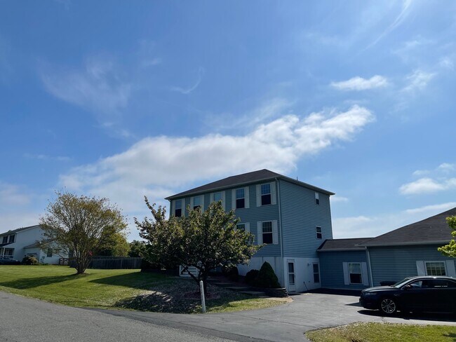 Foto del edificio - 21707 Harrison St