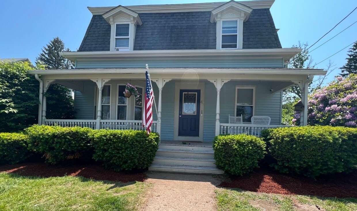 Primary Photo - 48 Bank St