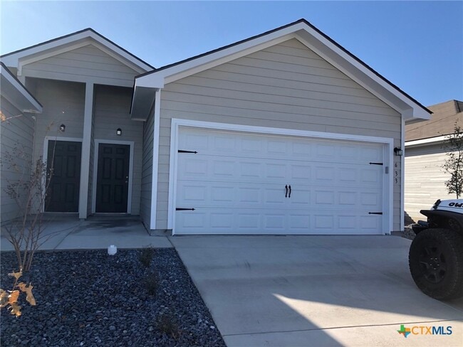 Building Photo - 635 Ashers Pl