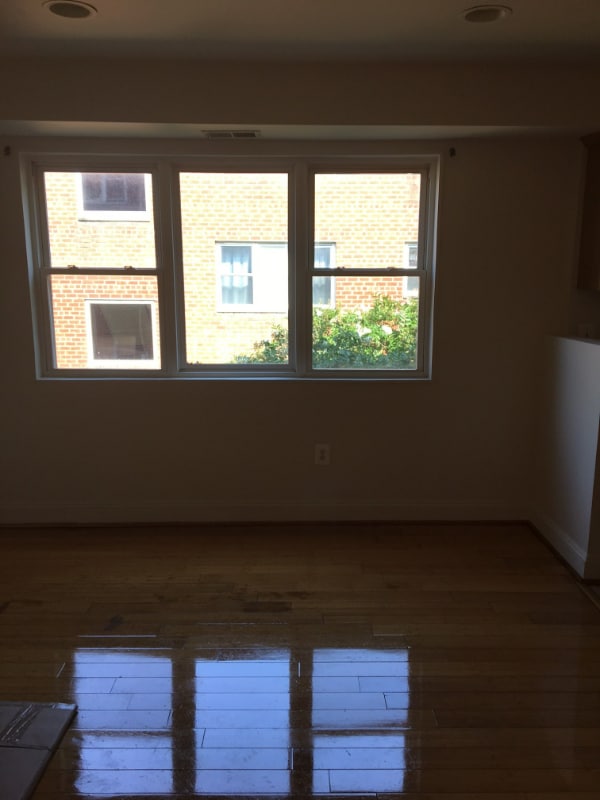 Foto principal - 4732 Benning Rd SE