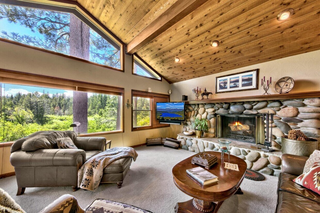 Foto principal - 1480 Ormsby Dr