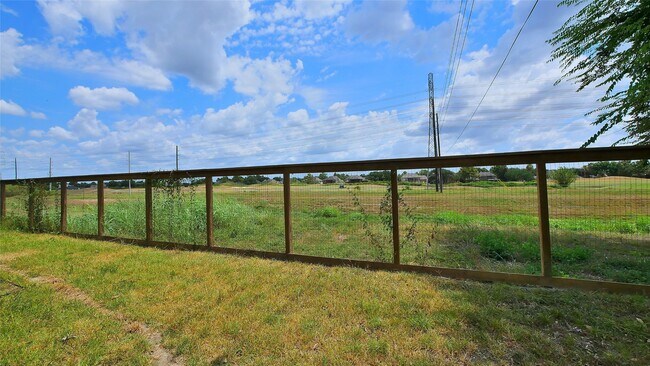 Foto del edificio - 10402 Indian Paintbrush Ln