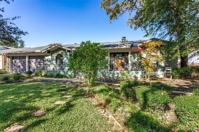 Foto del edificio - 724 W Pleasantview Dr