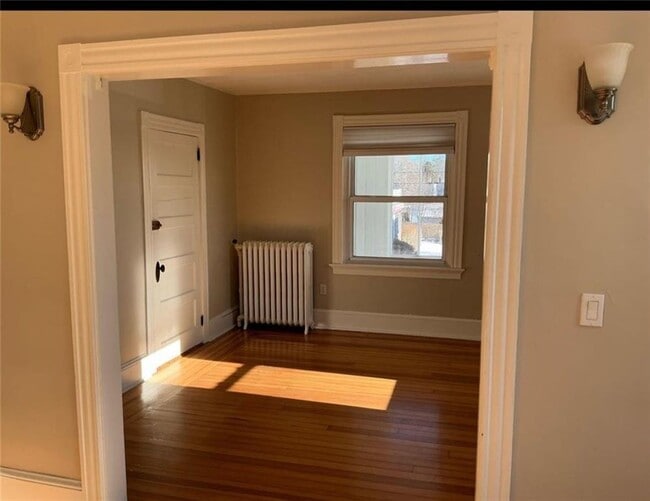 Building Photo - 12 Caswell Ave