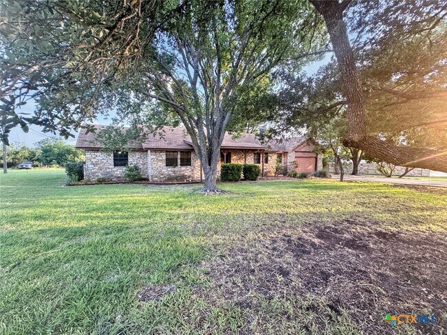 Building Photo - 501 Ridge Dr