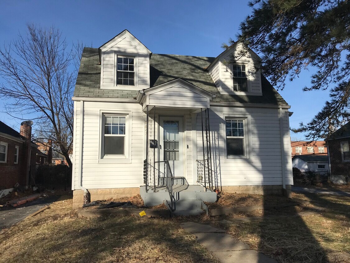 Primary Photo - 6817 Raymond Ave
