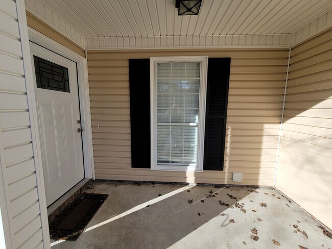 Building Photo - Charming 3-bedroom, 2-bathroom home in Nor...