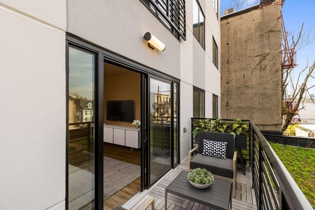 Foto del edificio - 391 Palisade Ave