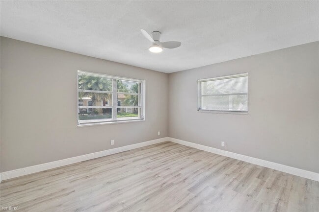 Building Photo - 3 br, 2 bath House - 5715 NW 72nd Ave
