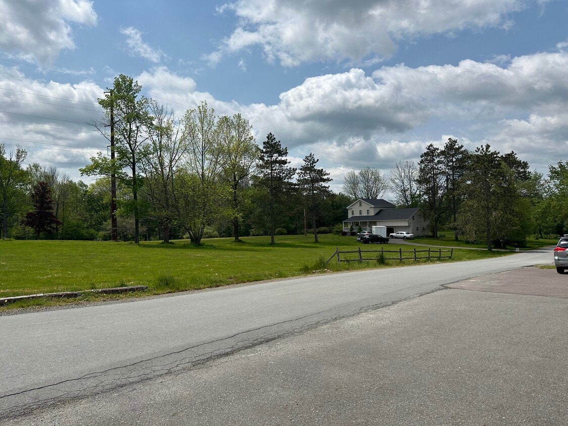 Home - 15 Lakeside Dr