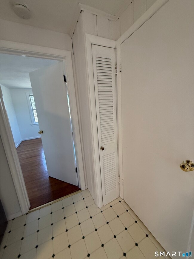 Foto del edificio - 29 N Hill Rd