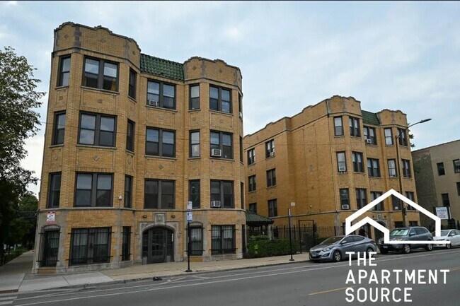 Foto del edificio - 1534 N Kedzie Ave