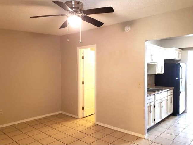 Building Photo - 4512 Arlen Ave