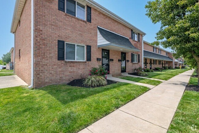 Warwick Terrace Apartment Homes