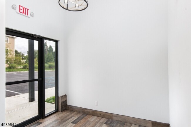 Building Photo - 5669 Berkshire Valley Rd