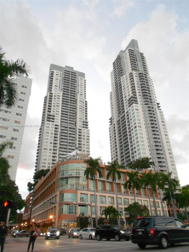 Foto del edificio - 253 NE 2nd St