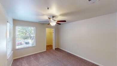 Interior Photo - Los Altos at Altamonte Springs