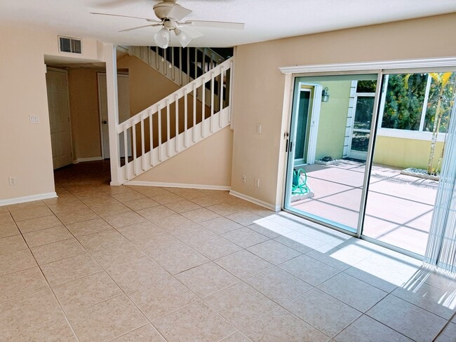 Building Photo - 83 SE Beech Tree Ln