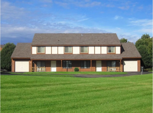 Building Photo - 1100 Mont Croix Dr