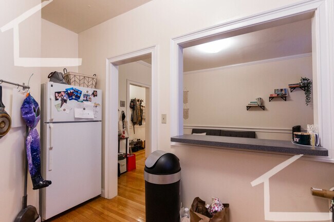 Building Photo - 76 Quint Ave