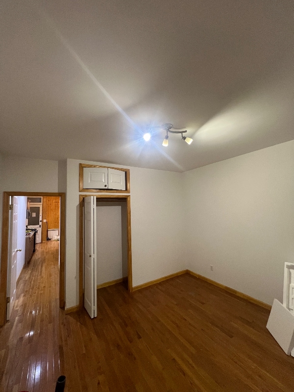 Foto del edificio - 59-25 68th Ave