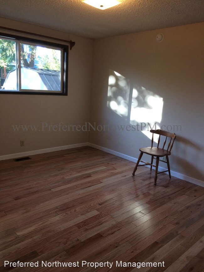 Building Photo - 3 br, 2 bath House - 670 W 24th Ave.