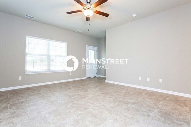 Building Photo - 4 Bedroom Pet-Friendly Home in La Vergne, TN with Main Street Renewal