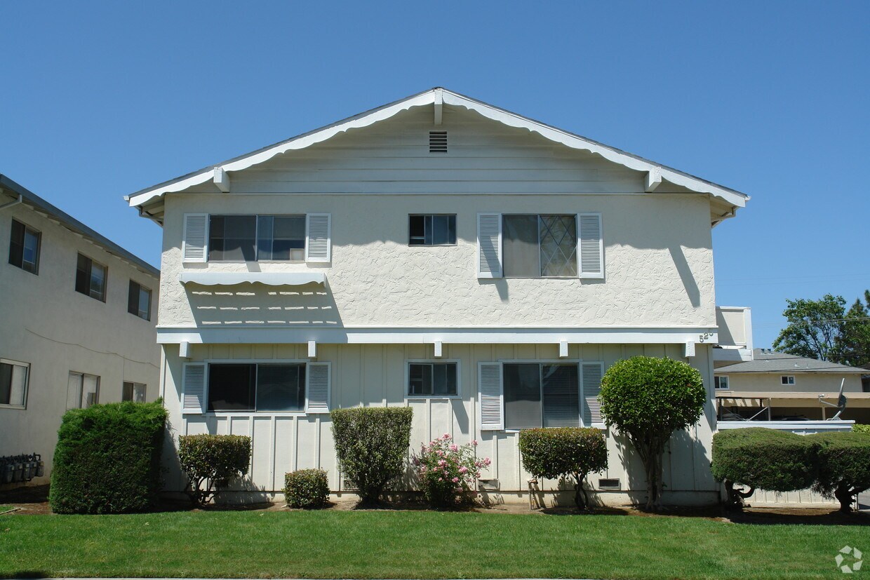 Building Photo - 525 Northlake Dr