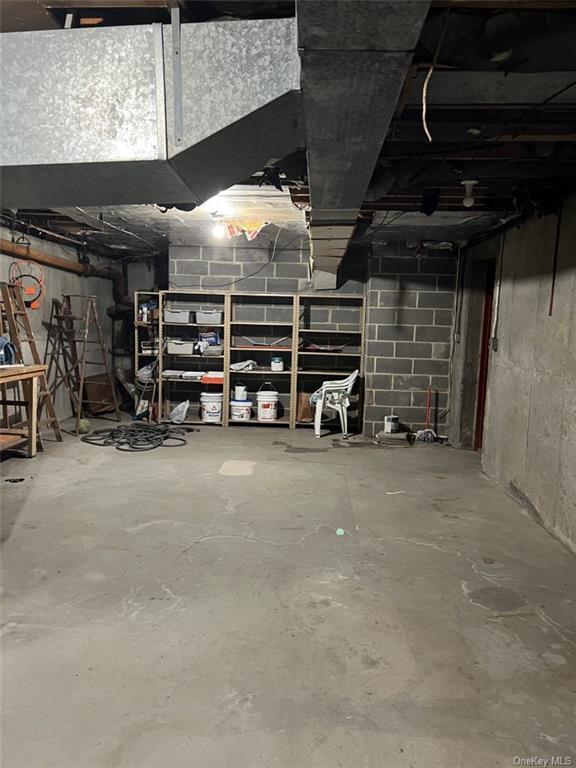 Building Photo - 100 Texas Ave