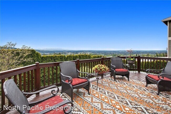 Foto del edificio - 4 br, 3.5 bath House - 1597 30th Ave NE